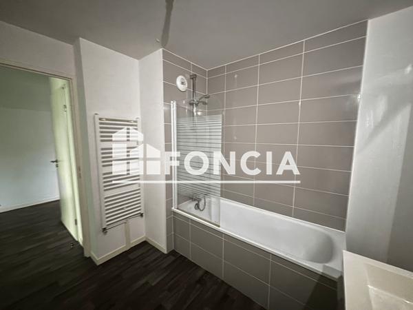 Location Appartement 3 pièces 64.71 m² - 170 RUE DES FARINES Brest 29200
