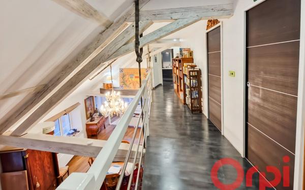 Maison à vendre    9 pièces •  Saint-Amand-Montrond