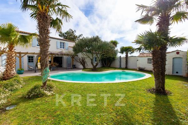 Villa de 203m² avec 5 suites et piscine