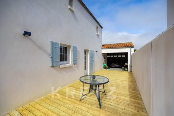 Villa de 203m² avec 5 suites et piscine