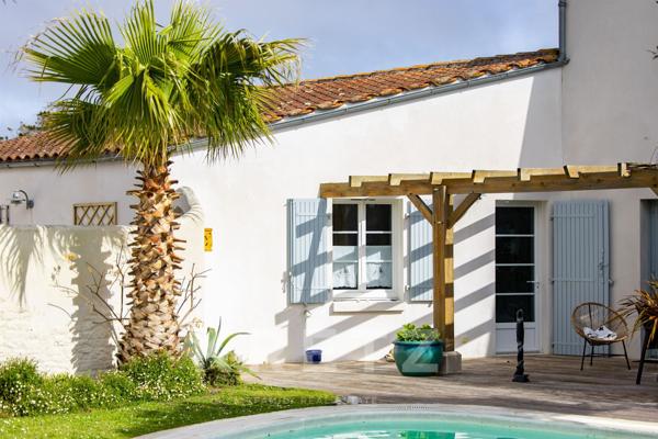 Villa de 203m² avec 5 suites et piscine