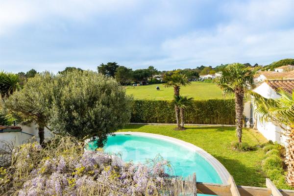 Villa de 203m² avec 5 suites et piscine