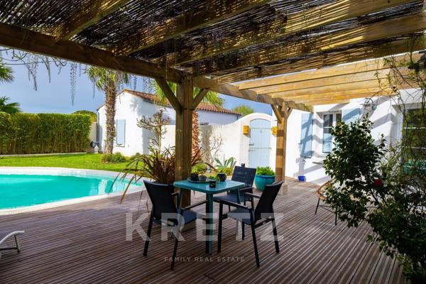 Villa de 203m² avec 5 suites et piscine