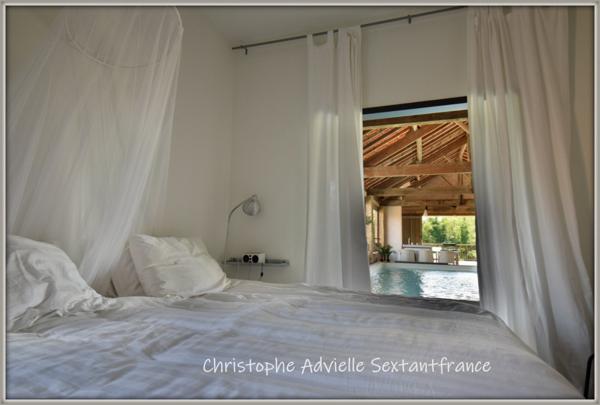 Maison en pierres et loft avec bassin au dernier étage, plein Sud vue Dordogne sur 800 M2 de terrain