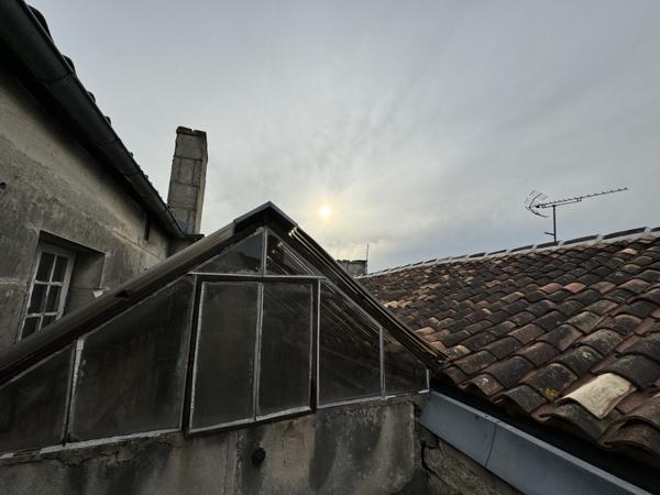 Immeuble 631m2 habitables - centre-ville JARNAC Jarnac (16200)