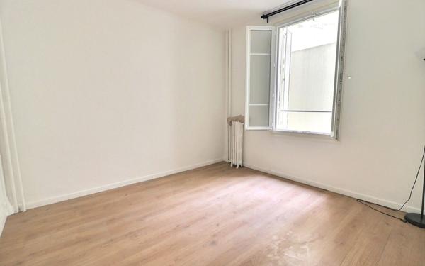 Appartement à vendre    2 pièces • 32 m2 Paris 19