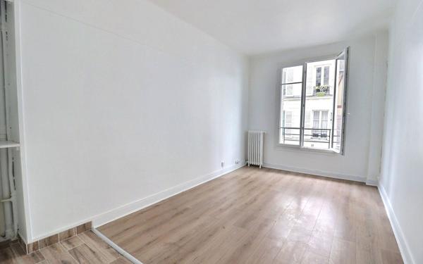 Appartement à vendre    2 pièces • 32 m2 Paris 19