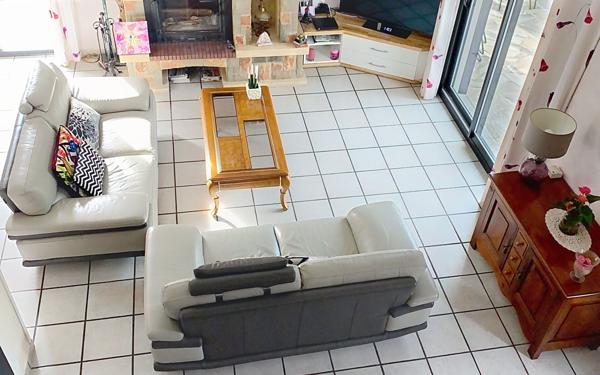 Maison à vendre    5 pièces • 130,32 m2 Saint-Étienne