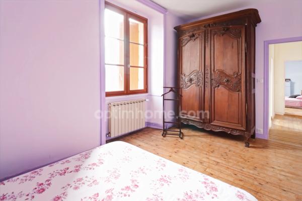 Maison de charme et de caractère 119 m² envrion - 5 Pièces - 3 CHAMBRES sur parcelle 300 m² 87190 MAGNAC LAVAL