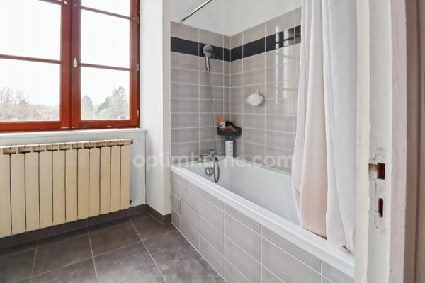 Maison de charme et de caractère 119 m² envrion - 5 Pièces - 3 CHAMBRES sur parcelle 300 m² 87190 MAGNAC LAVAL