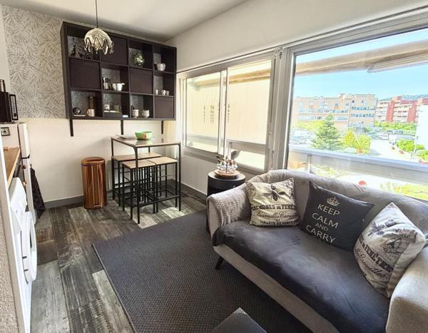 Studio de 24m² meublé, Le Lavandou