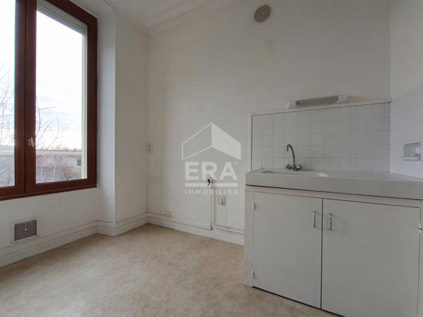 Studio 24 m² avec parking privatif - Quartier Saint-Gilles à Étampes - Faibles charges