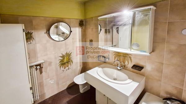 Appartement 3 pièces calme 74 m2  Place de la Loi