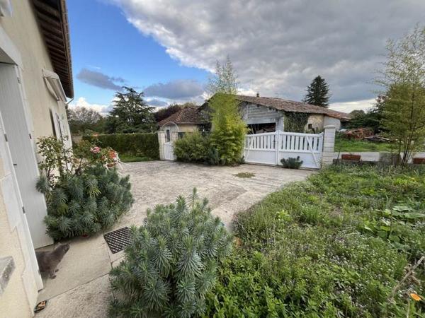 Maison à vendre |  Baignes-Sainte-Radegonde |  6 pièces | 118 m²