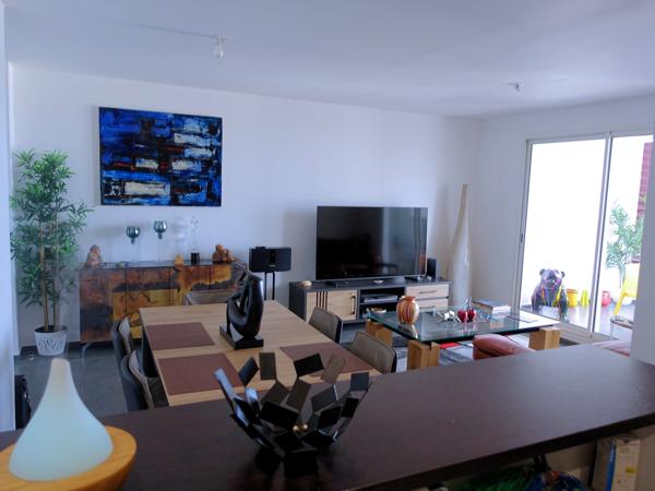 Ste Clotilde proximité Clinique, joli T3 de 64m² avec vue mer ! Saint-Denis (97490)