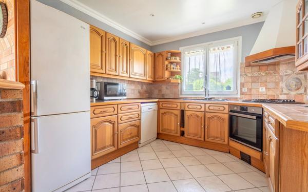 Maison à vendre    7 pièces •  La Queue-en-Brie