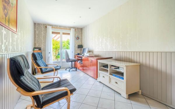 Maison à vendre    7 pièces •  La Queue-en-Brie