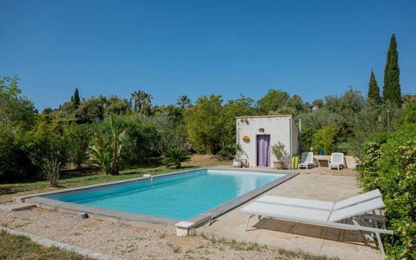Maison à vendre    4 pièces •  La Cadière-d'Azur