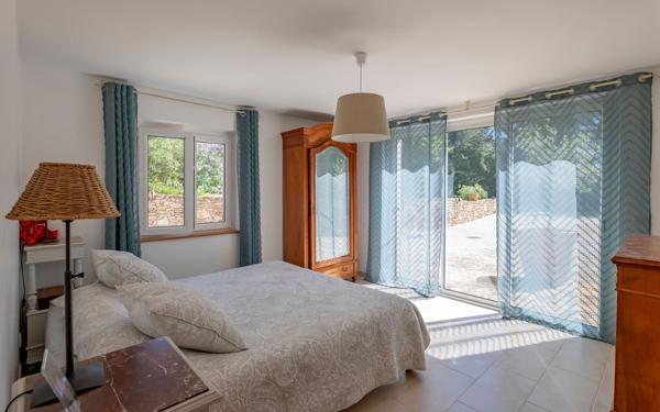 Maison à vendre    4 pièces •  La Cadière-d'Azur