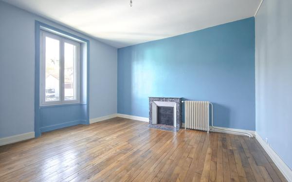 Maison à vendre    6 pièces •  Aurillac