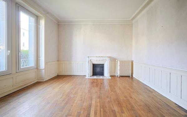 Maison à vendre    6 pièces •  Aurillac