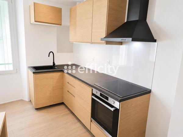 Maison
         6 pièces
        - 135 m² Exclusivité 189 000 € *