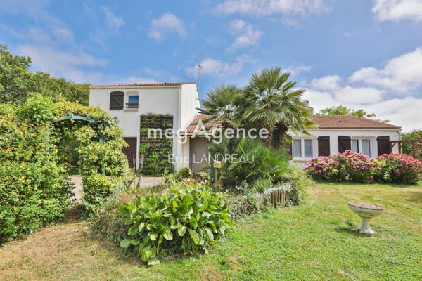 Maison à LES SABLES-D'OLONNE, 85340 - 5 pièces 175m²
