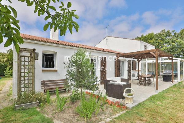 Maison à LES SABLES-D'OLONNE, 85340 - 5 pièces 175m²