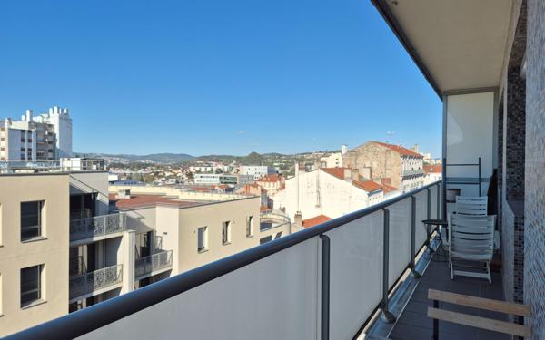 Appartement à vendre    3 pièces • 58 m2 Saint-Étienne