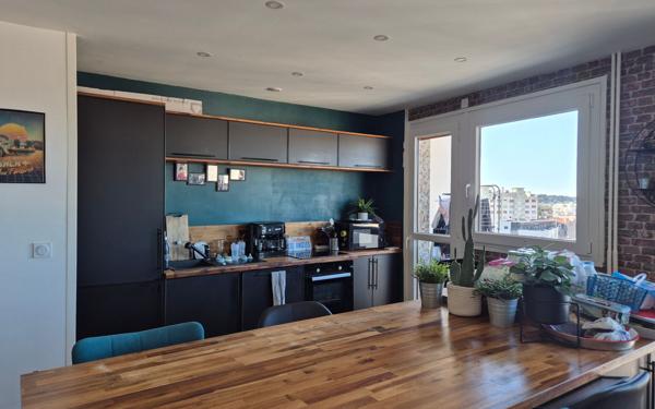 Appartement à vendre    3 pièces • 58 m2 Saint-Étienne