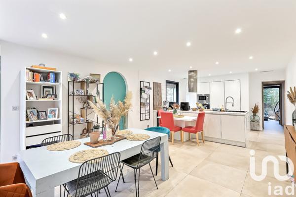 Maison 5 pièces de 139 m² à Poulx (30320)