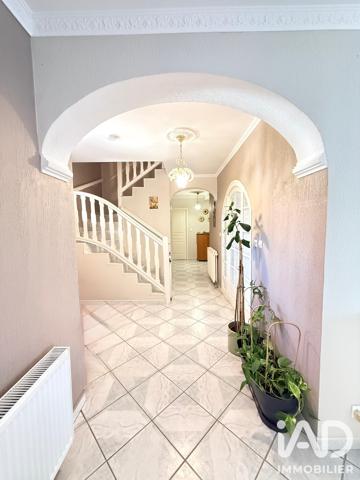 Maison à vendre 5 pièces 130 m² Décines-Charpieu