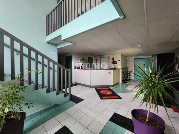 Murs et fonds – Hôtel 35 chambres