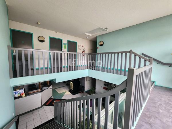 Murs et fonds – Hôtel 35 chambres