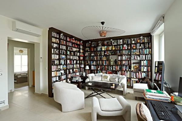 Paris 8 - Faubourg Saint-Honoré – Élégant 3 pièces avec balcon et ascenseur