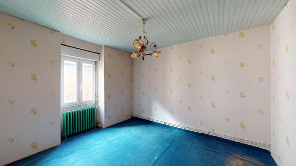 IMMEUBLE de 490 m² + garage Saint christophe vallon