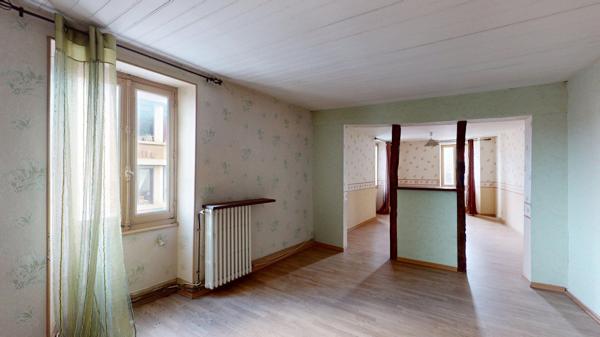 IMMEUBLE de 490 m² + garage Saint christophe vallon
