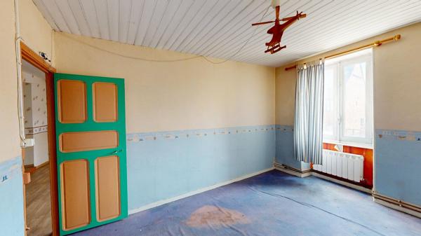 IMMEUBLE de 490 m² + garage Saint christophe vallon