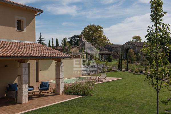 Villa  Haut de Gamme Castelnau De Montmiral 5 pièce(s) 140 m2