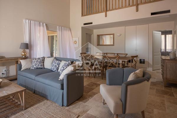 Villa  Haut de Gamme Castelnau De Montmiral 5 pièce(s) 140 m2