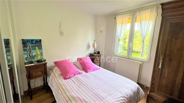 Belle maison familiale de 133 m² avec jardin arboré à Rozay-en-Brie aucunes mitoyennetés