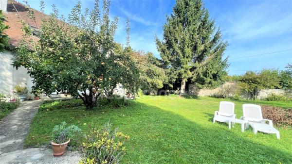 Belle maison familiale de 133 m² avec jardin arboré à Rozay-en-Brie aucunes mitoyennetés
