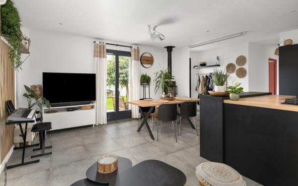 Maison à vendre    4 pièces • 100 m2 Grenade