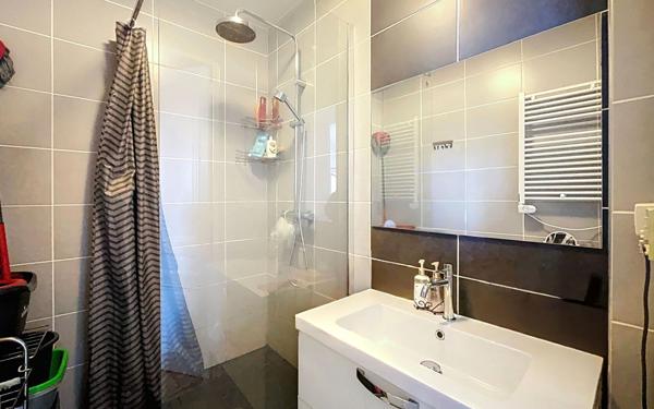 Appartement à vendre    3 pièces • 72,58 m2 Saint-Étienne