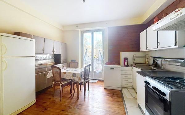 Appartement à vendre    3 pièces • 72,58 m2 Saint-Étienne