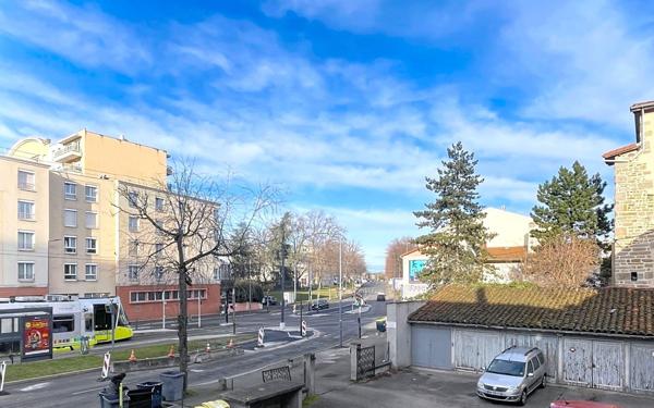 Appartement à vendre    3 pièces • 72,58 m2 Saint-Étienne