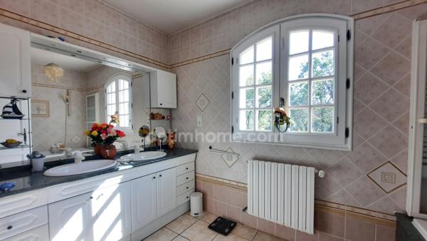 Marignane Lacanau : Maison familiale 5 pièces – 180 m² – Piscine, photovoltaïqu, Terrain de près de 2000 m²