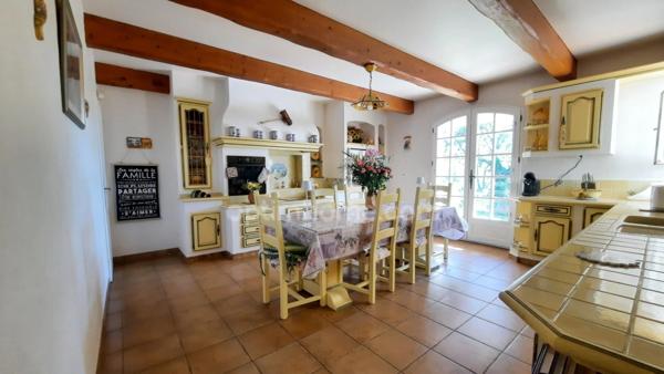 Marignane Lacanau : Maison familiale 5 pièces – 180 m² – Piscine, photovoltaïqu, Terrain de près de 2000 m²