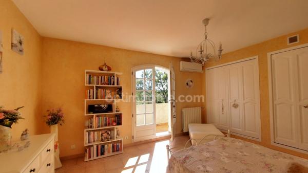 Marignane Lacanau : Maison familiale 5 pièces – 180 m² – Piscine, photovoltaïqu, Terrain de près de 2000 m²