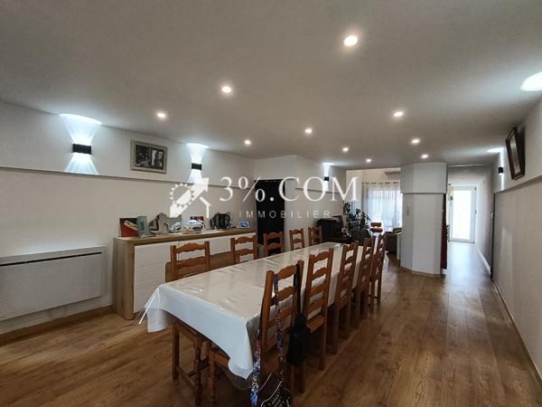 Maison de village 9 pièce(s) 5 chambre(s) 191 m²